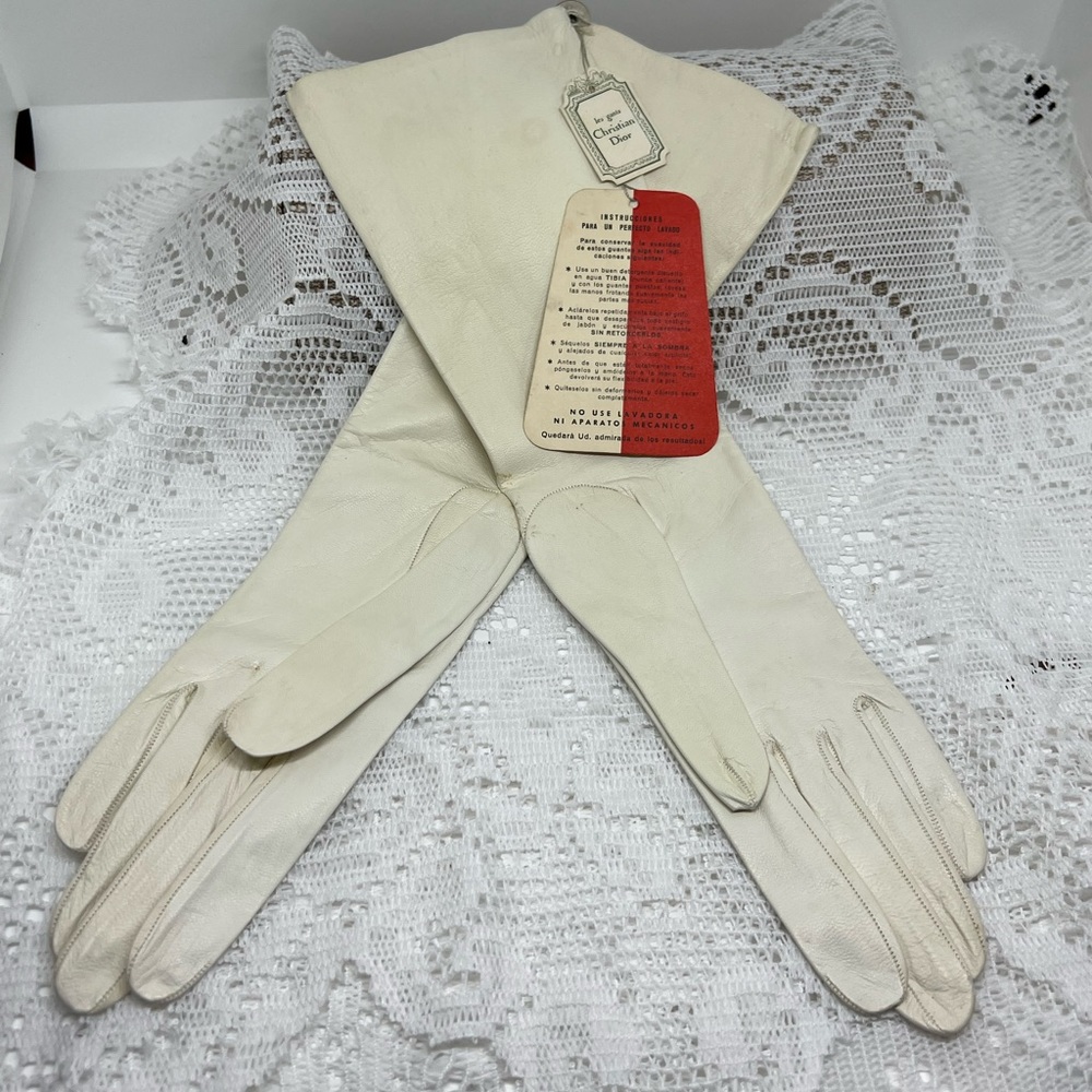 Christian Dior soft leather antique gloves